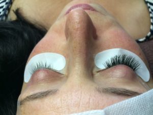 myths about eyelash extensions